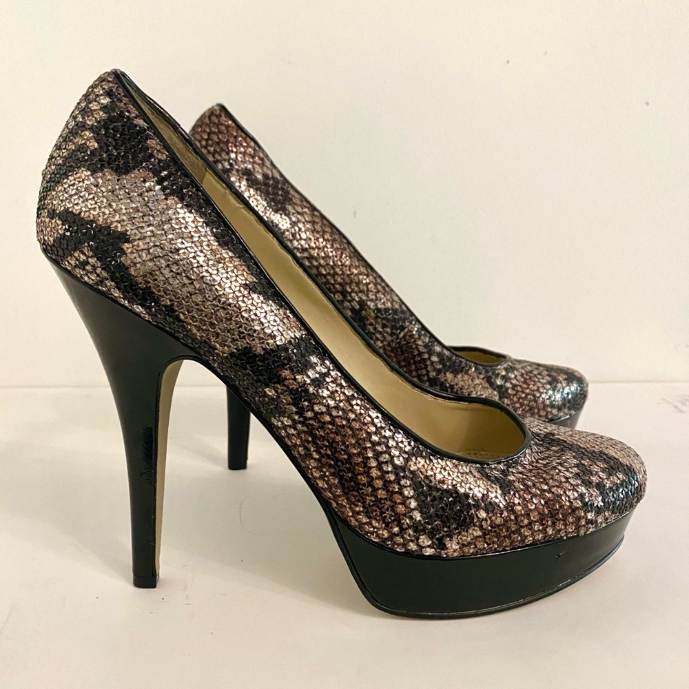 Enzo Angiolini “Eeasmiles” Snake Sequin heels. Almond toe, 5” heel, 1” platform.